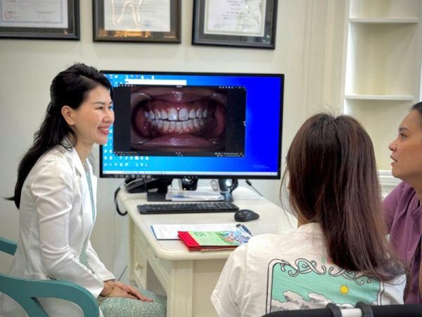 Nên niềng răng hay bọc sứ? Phương pháp nào tốt hơn? 11 Chuyên gia Platinum Dental Group giải đáp thắc mắc thường gặp về phương pháp niềng răng và bọc sứ