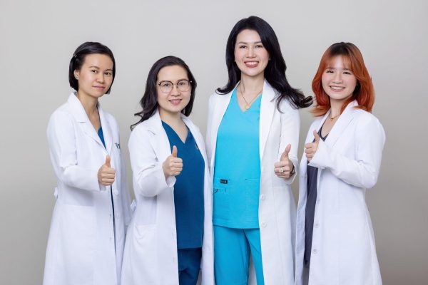 Gummy Smile Treatment 12 Platinum Dental Group specialists – skilled in smile design and gum contouring for natural, harmonious results