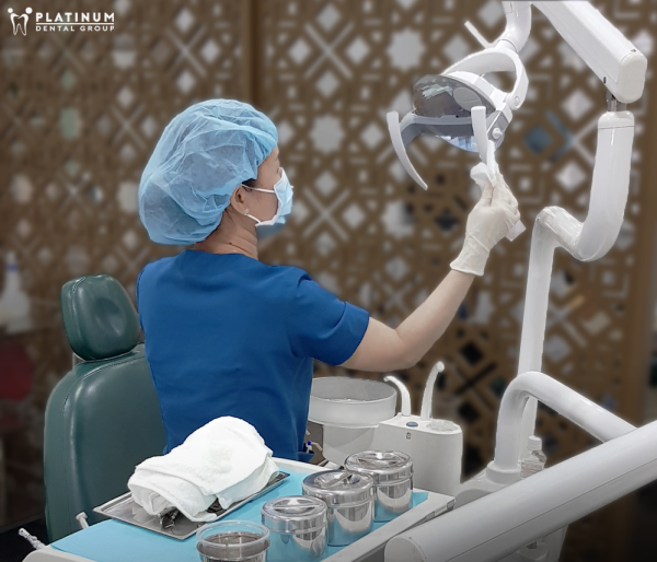 Tìm hiểu về ưu - nhược điểm của dán răng sứ 8 Platinum Dental Group đầu tư hệ thống máy móc - thiết bị hiện đại bậc nhất