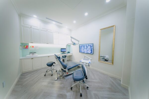 Hệ thống phòng khám tại Platinum Dental Group hiện đại, đạt chuẩn quốc tế