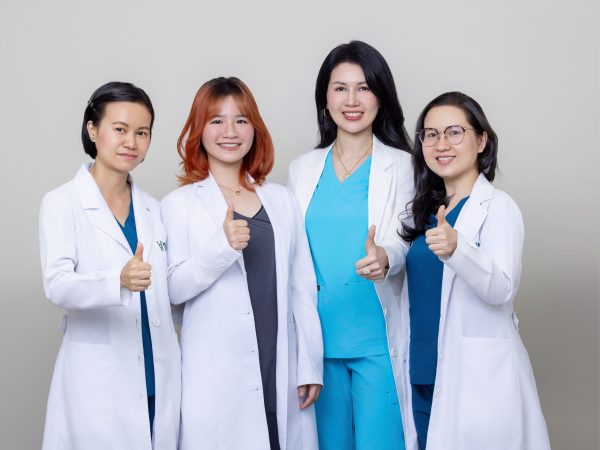 Platinum Dental Group quy tụ đội ngũ bác sĩ chuyên khoa Răng - Hàm - Mặt được đào tạo bài bản