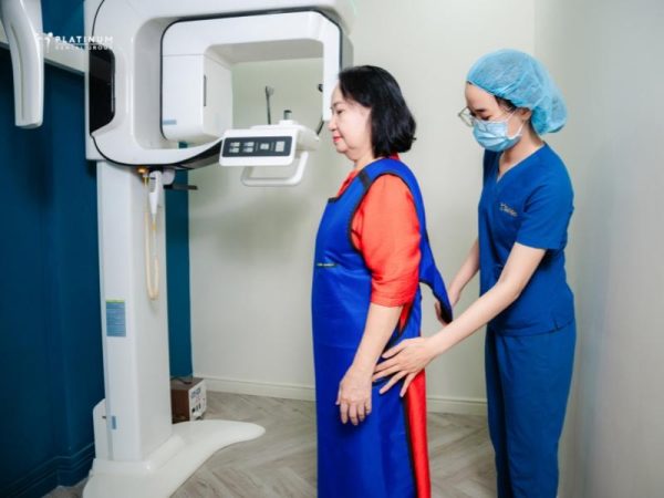 The use of CT Cone Beam 3D technology ensures the crown procedure is fast, precise, and safe.