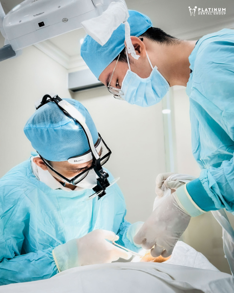 Trình độ bác sĩ cấy ghép và quy trình điều trị chuẩn y khoa mới là yếu tố quyết định tỷ lệ thành công