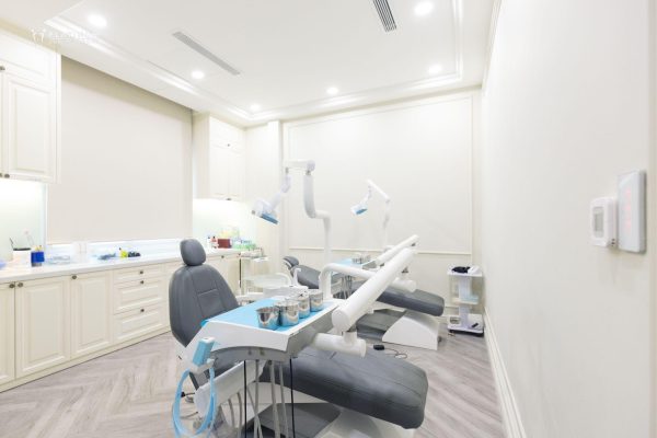 Platinum Dental Group sử dụng công nghệ hiện đại, quy trình tiên tiến giúp khách hàng cảm thấy nhẹ nhàng trong quá trình cấy ghép
