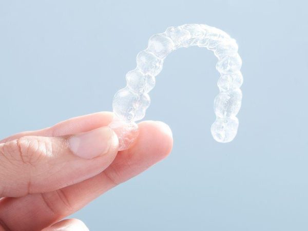 Hàm duy trì trong suốt là gì?