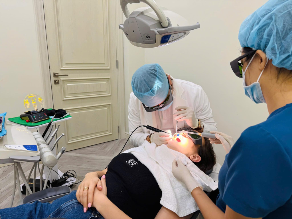 Mài cùi và lấy dấu để bọc sứ