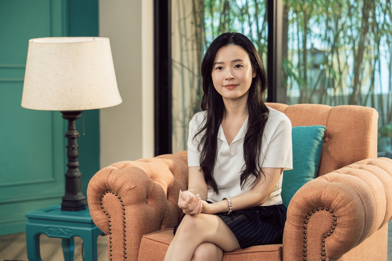 MIDU VÀ HÀNH TRÌNH TRỒNG RĂNG IMPLANT CHO MẸ 2 “Chị cũng tìm hiểu kỹ dịch vụ cấy ghép Implant tại Platinum Dental, thì chị thấy tin tưởng để cho mẹ mình thực hiện”