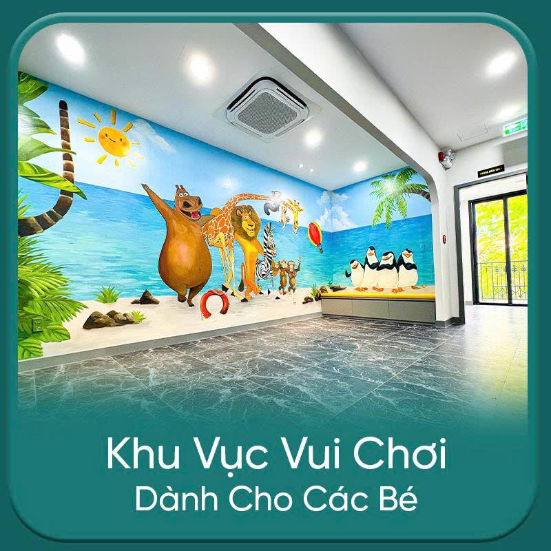 Phòng khám được thiết kế sạch sẽ, hiện đại với không gian thân thiện với trẻ