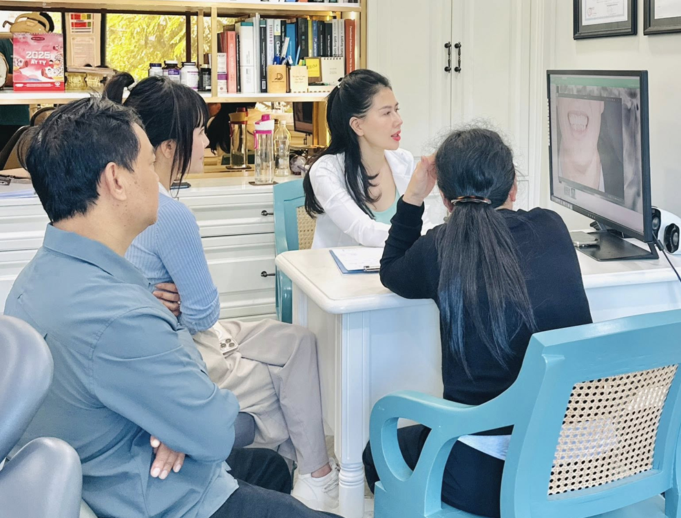 Platinum Dental Group sở hữu đội ngũ bác sĩ có trình độ chuyên môn cao
